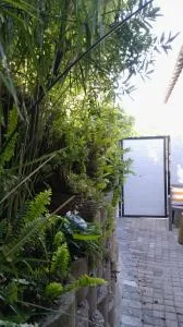 81 A & Away Studio apartment West Wing - Мосселбай