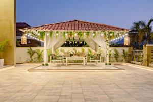 ELIVAAS Heaven in Hills Mountara 3 BHK Villa with Lounge & Pvt Pool