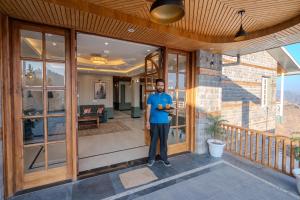 SaffronStays Alpine Blue - 4BR European villa with valley views, bonfire, BBQ & forest treks, Theog