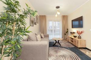 Jasny i Elegancki Apartament Pastelowa z Parkingiem by Noclegi Renters