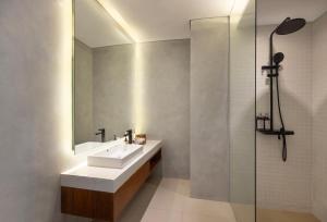 Studio Có Ban Công (Studio with Balcony)