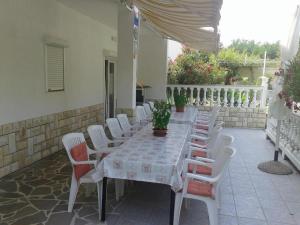 Apartment in Palit with terrace, air conditioning, W-LAN, washing machine 4386-2 
