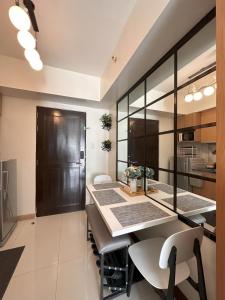 Alis Crib Studio Unit Prime Location in Bajada Davao