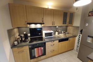 Charming T3 with balcony near beach