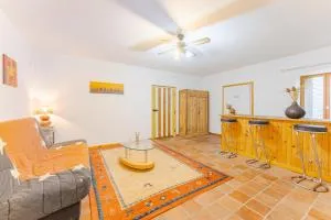 La Promesse des Saisons - Jardin et parking privé - Cersay