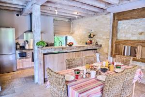 Villas Maison 5 etoiles luxe 6p piscine privee chauffee Lascaux : photos des chambres