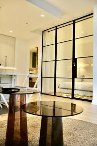 Fitz Above - 2BR CBD Sky Retreat