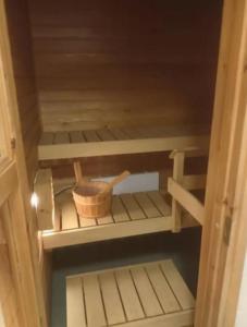 Own Sauna, in front of Shopping mall, 15min to Center