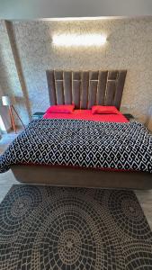 Wanderers inn- beautiful hills view