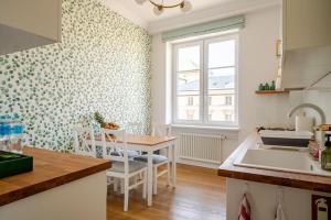 Quiet luxury at the Royal Route in Warsaw