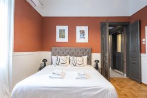 Vintage Acropolis Retreat Charming 3-Bdrm in Koukaki