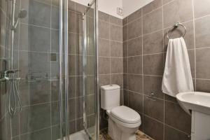 Dionysos Suite Pathsion