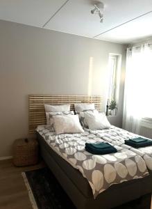 Kaksio Lutakossa, oma autopaikka