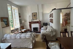 Casa Chiara with Terrace and Sea View