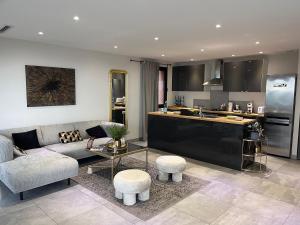 Residence Arc-en-Ciel 5 Star App A with stunning seaview