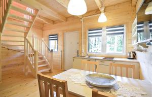 1 Bedroom Cozy Apartment In Pobierowo