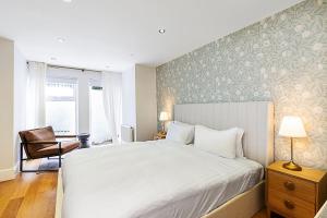 Charming Two-Bedroom Flat in West Hampstead