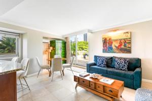 Luana Waikiki Hotel & Suites