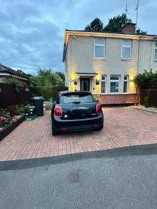 Room to Rent - 布兰斯福德