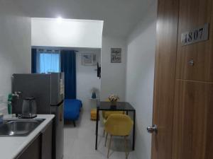 Cozy Condo near US EmbassyErmita Manila Roxas blvd Dolomite beach