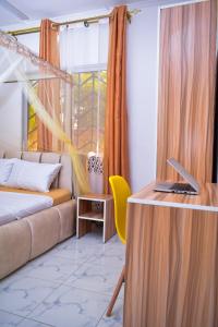 Villas - Beach 2 km, Wifi, SmartTV, Parking - by Mango Tree Cottages Kilifi