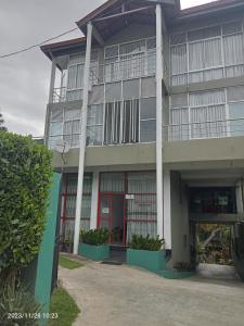 kingdom gate hotel