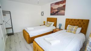 Easy 2 Manage 4Bedroom House with Complimentary Parking