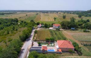 Lovely Home In Benkovac With Wifi