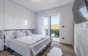 Nice Home In Labin With Sauna 
