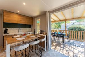 Campings CAMPING LES OURMES : photos des chambres