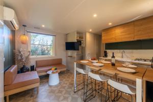 Campings CAMPING LES OURMES : photos des chambres