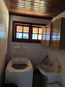 Espetacular casa em frente a lagoa - Arraial RJ