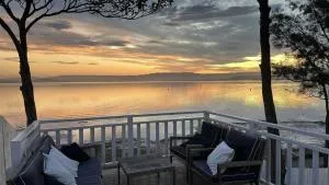 Dreamy Lake Retreat Sunsets - Порт-Кембла