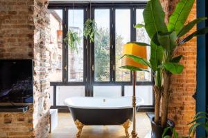 Granada Art Gallery Loft
