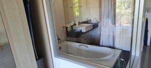 AtKaronWithChadaB210