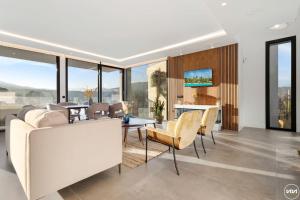 ViVi Homes -Villa Kolibri Pool, Terrace & Golf