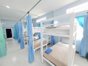 Khao Sok Backpacker Hostel - Ubytování bez kategorie ve městě Khao Sok