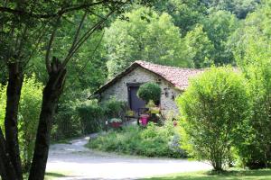 3 hvězdičkový bungalov Camping Moulin De Chaules Saint-Constant Francie