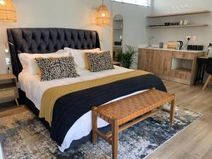 Constantia Winelands Lodge