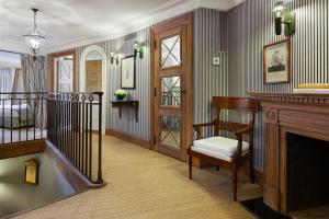 Le Dokhans Paris Arc de Triomphe, a Tribute Portfolio Hotel