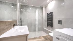 Blue Baltic, Sun & Snow