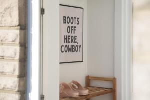 Harbourside garden flat with parking