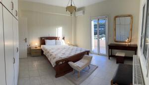 Kamari House Crete