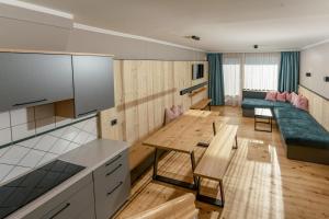 Superior Apartment with Balcony and Mountain View room in Aparthotel Ferienalm Schladming