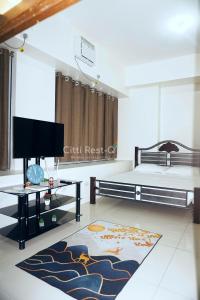 Spacious Unit Free Wifi & Netflix in Alabang TLB-1