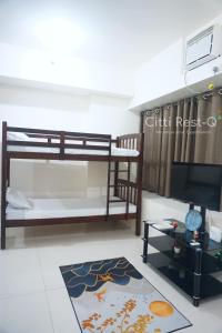 Spacious Unit Free Wifi & Netflix in Alabang TLB-1