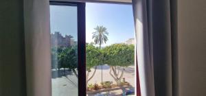 Amazing two rooms in Alcalá next to the beach