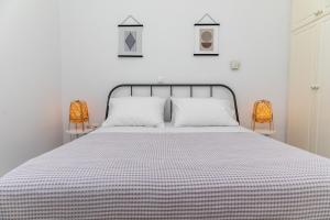 Manouks - Two Bedroom Apartment