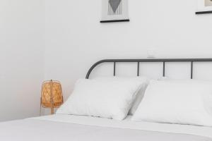 Manouks - Two Bedroom Apartment