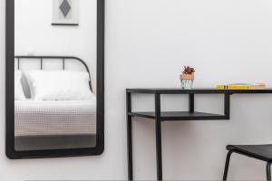 Manouks - Two Bedroom Apartment